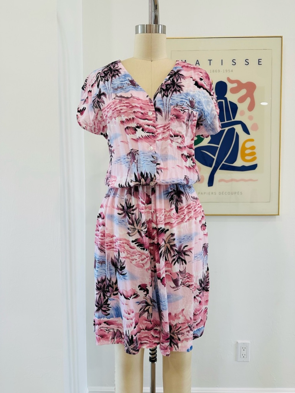 Vintage Pink Tropical Print V-Neck Shorts Romper